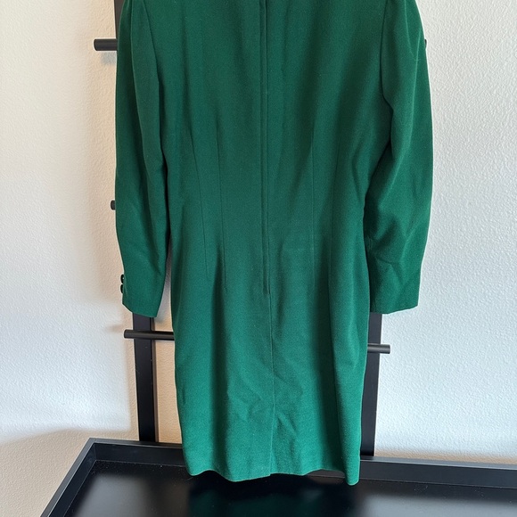 Vintage Elegant Green Women's Dress - Picture 2 of 7